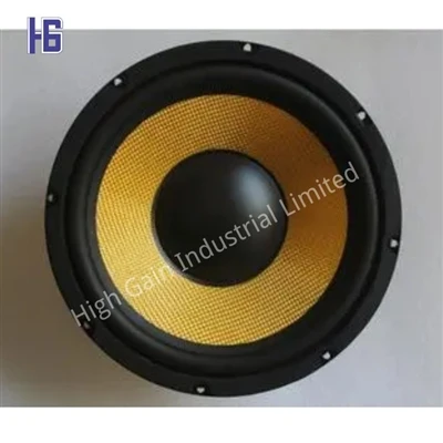 Cons d'altaveus fets de materials compostos