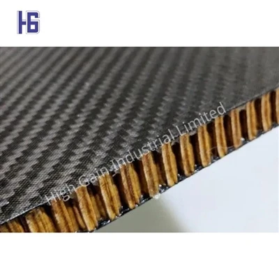 Com es produeixen les taules sandvitxos de niu d'abella de fibra de carboni