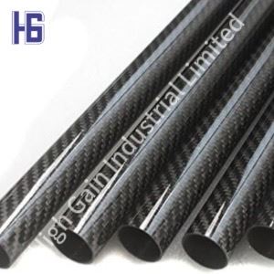 Tub de fibra de carboni trenat